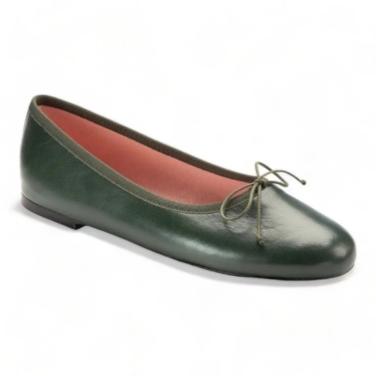 49788 Green Leather Teens Bow Shoe with bow detail