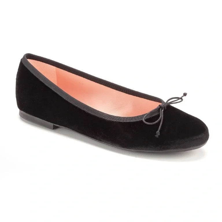Elegant black velvet teens bow shoe with comfortable flats design