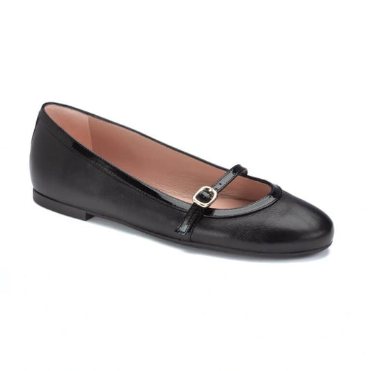 Black leather girls’ summer bow shoe on a white background