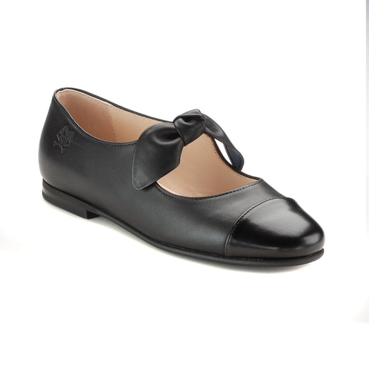 Elegant black leather Girls Mary Jane strap shoe made in Italy