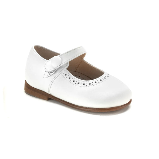 Elegant toddler white leather Mary Jane shoe with strap