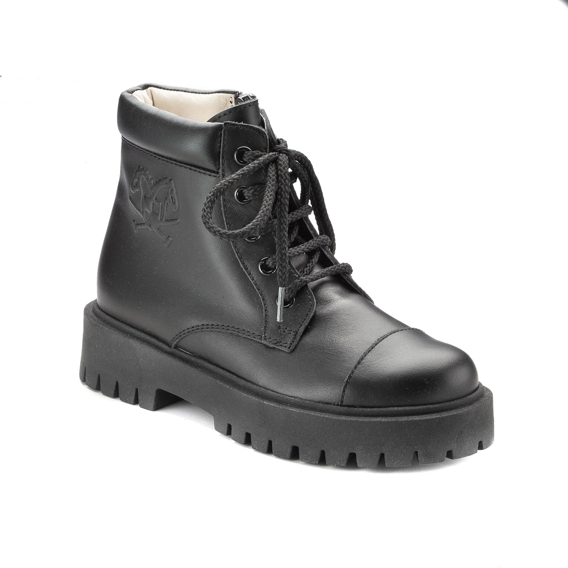Black leather girls low boot crafted in Italy