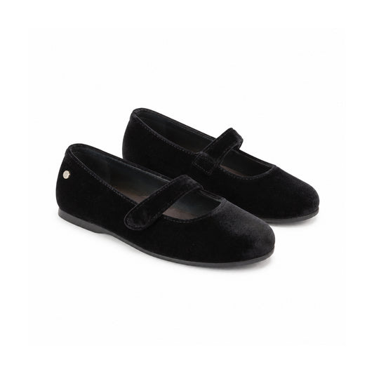 London Kids AI Lily-BKVL version 455ba57f20d0475c8bad97e765f33d4b