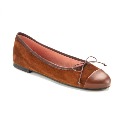 Brown suede bow shoe cap for teens, crafted in Spain