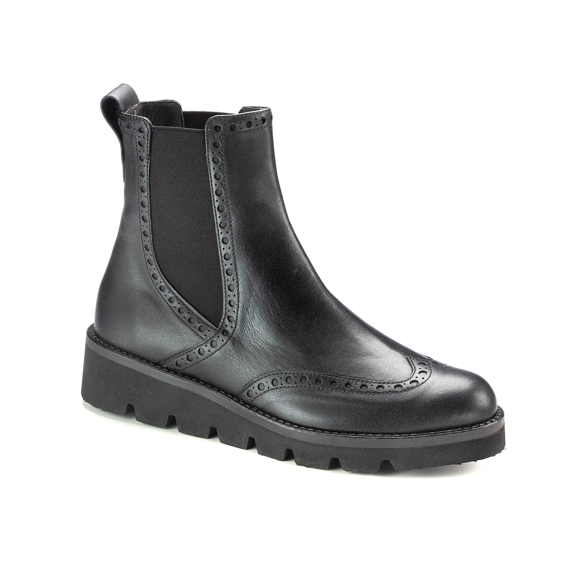 Black leather teens low boot made in Spain