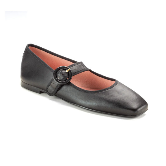 Black leather teens Mary Jane shoe perfect for Shabbos