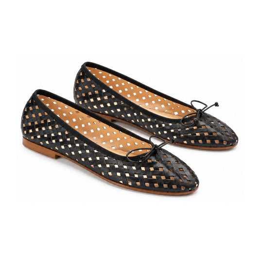 Black Soft Leather Flats for Girl/Teen/Women by Beberlis