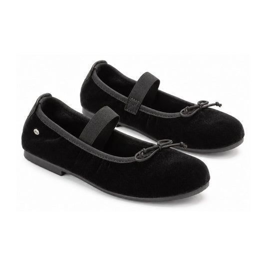 Black Velvet Front Strap Girl's Shoes by Manuella de Juan