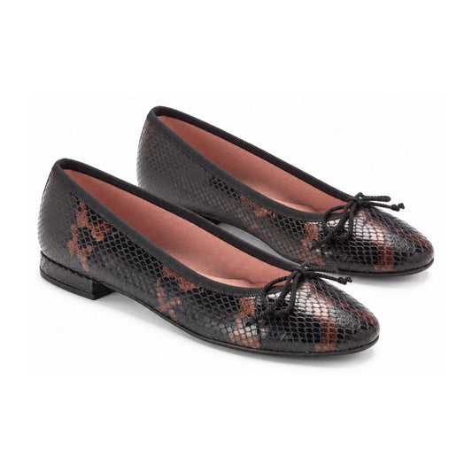 Black Soft Leather Flats for Teen/Women by Pretty Ballerinas